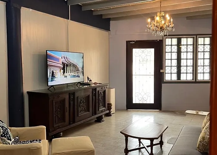 Baan Saen Saran Bangkok