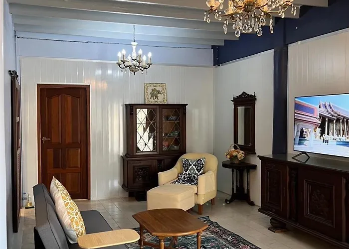 Baan Saen Saran