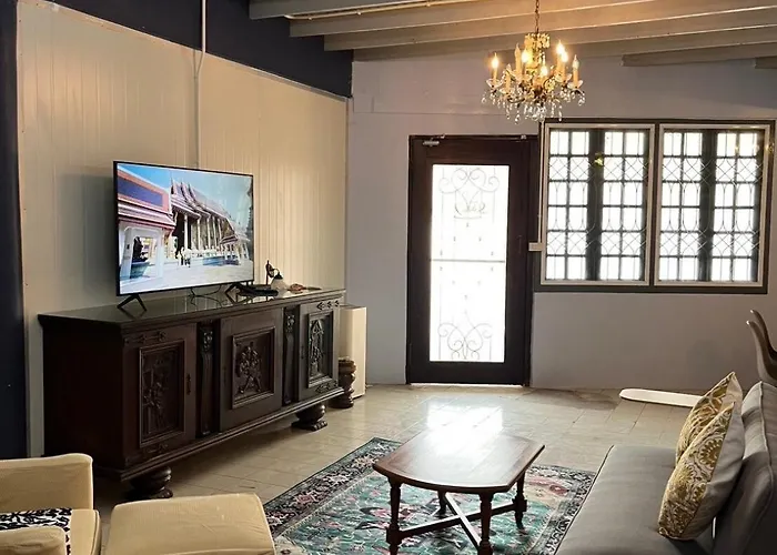Baan Saen Saran Apartment *