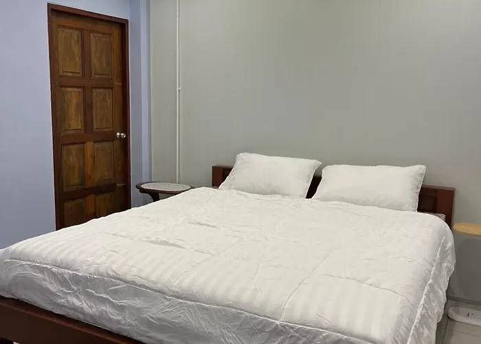 Apartment Baan Saen Saran