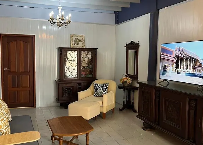 Baan Saen Saran