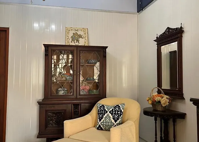 Baan Saen Saran *